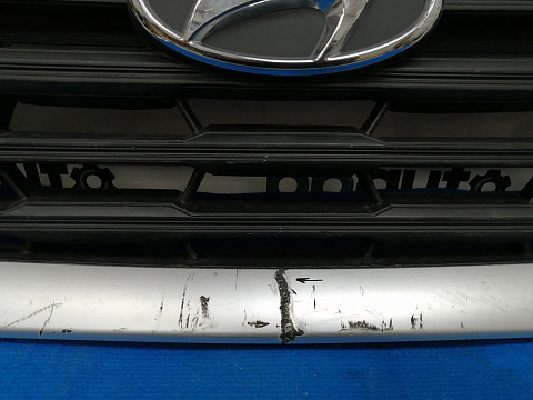 Фотография детали AA039455; Решетка радиатора (86350-BW000) для Hyundai Creta II (2021-н.в.)/БУ; Оригинал; Р2, Удовлетворительное; . Фото номер 5