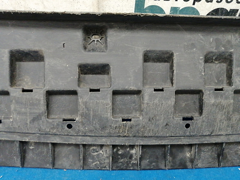 Фотография детали AA034271; Защита переднего бампера (5E0 807 611) для Skoda Octavia/БУ; Оригинал; Р1, Мелкий дефект; . Фото номер 12
