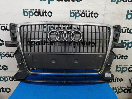 AA026466; Решётка радиатора; под паркт. (8R0 853 651) для Audi Q5 I (2008-2012)/БУ; Оригинал; Р2, Удовлетворительное; 