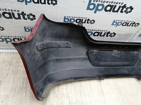 Фотография детали AA044693; Бампер задний; без паркт. (85022-EM00H) для Nissan Tiida/БУ; Оригинал; Р1, Мелкий дефект; . Фото номер 10