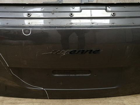 Фотография детали AA033938; Крышка багажника (95551201110GRV) для Porsche Cayenne 955 957/БУ; Оригинал; Р3, Под восстановление; . Фото номер 6