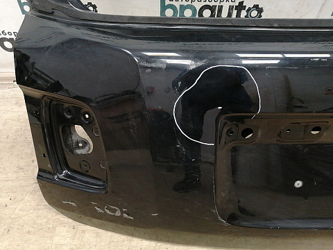Фотография детали AA038011; Крышка багажника (K010M1LLAB) для Nissan Patrol Y62/БУ; Оригинал; Р2, Удовлетворительное; . Фото номер 12