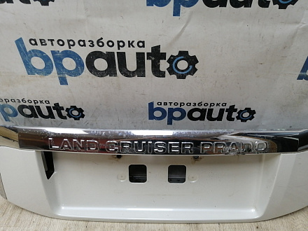 Накладка крышки багажника, без кнопок Тойота Land Cruiser Prado 150 2010 — 2013, б/у, фото 6