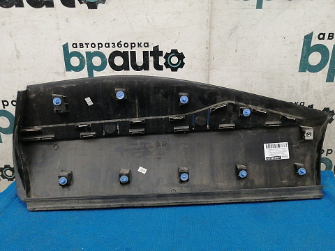 Фотография детали AA035520; Накладка на дверь задняя правая (828203355R) для Renault Kaptur/БУ; Оригинал; Р1, Мелкий дефект; . Фото номер 8