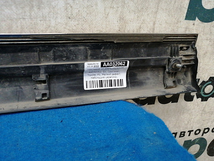 AA032062; Накладка на дверь передняя правая, молдинг (75071-50080) для Lexus LS IV рест. 2 (2012- 2017)/БУ; Оригинал; Р1, Мелкий дефект; 