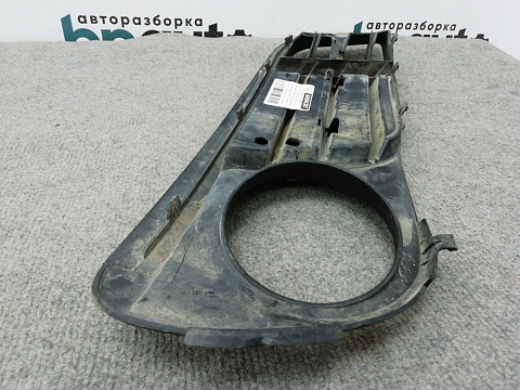Фотография детали AA004387; Решетка под ПТФ левая (51117331735) для BMW 5 серия VI Sedan (F10) рест. (2013-2017)/БУ; Оригинал; Р0, Хорошее; . Фото номер 4