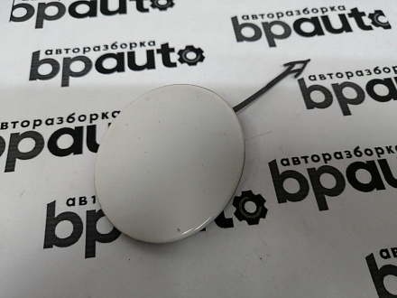 AA045670; Заглушка буксир. крюка переднего бампера (4G0 807 241) для Audi A6 C7/БУ; Оригинал; Р1, Мелкий дефект; 