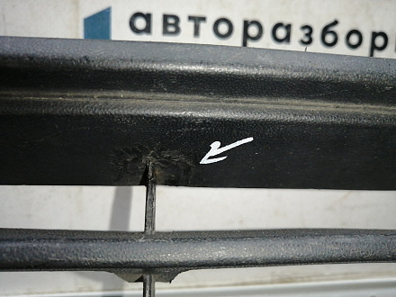 AA045281; Решетка переднего бампера (6RU853677) для Volkswagen Polo V Sedan (2010-2014)/БУ; Оригинал; Р1, Мелкий дефект; 