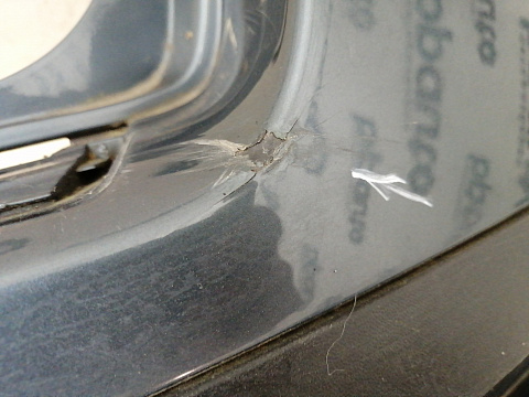 Фотография детали AA044095; Бампер задний; без паркт. (7L6807421) для Volkswagen Touareg/БУ; Оригинал; Р2, Удовлетворительное; . Фото номер 4