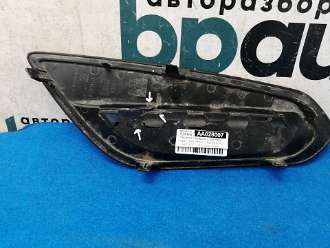 Фотография детали AA028007; Решетка переднего бампера левая; без паркт. (31294129) для Volvo/БУ; Оригинал; Р1, Мелкий дефект; . Фото номер 3