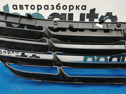 AA037579; Решетка переднего бампера (86550-2Y000) для Hyundai IX35/БУ; Оригинал; Р1, Мелкий дефект; 