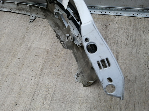 Фотография детали AA046124; Бампер передний; под паркт.; без омыват. (BS71-17757-A) для Ford Mondeo/БУ; Оригинал; Р1, Мелкий дефект; . Фото номер 9