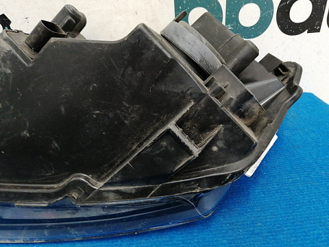 Фотография детали AA042406; Фара галоген правая (6RU941016) для Volkswagen Polo V Sedan (2010-2014)/БУ; Оригинал; Р1, Мелкий дефект; . Фото номер 19