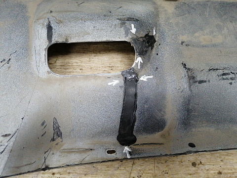 Фотография детали AA021233; Бампер задний, окрашенный низ; без паркт. (8H52-17775-B) для Land Rover Freelander/БУ; Оригинал; Р1, Мелкий дефект; . Фото номер 9
