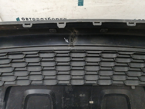 Фотография детали AA041614; Решетка переднего бампера (622542036R) для Renault Duster I рест. (2015-2021)/БУ; Оригинал; Р1, Мелкий дефект; . Фото номер 14