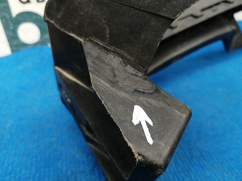 Фотография детали AA036717; Кронштейн переднего бампера под фарой правый, Седан (000000) для Subaru Legacy V (2009-2012)/БУ; Оригинал; Р1, Мелкий дефект; . Фото номер 8
