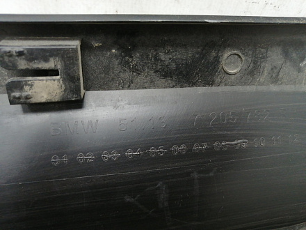 AA012919; Накладка задней правой двери (51137205782) для BMW/БУ; Оригинал; Р1, Мелкий дефект; 