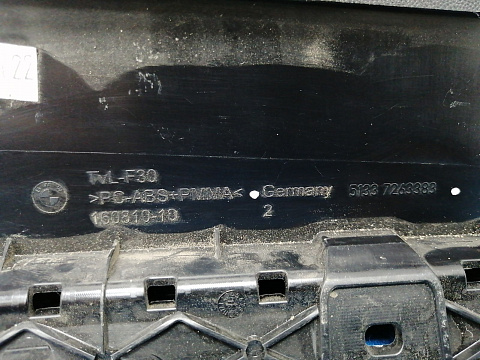 Фотография детали AA018968; Накладка на стойку двери передняя левая (51337263383) для BMW 3 серия F30 F31 F80/БУ; Оригинал; Р1, Мелкий дефект; . Фото номер 5