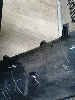 AA045729; Бампер передний; без паркт.; под омыват. (EH44-50031) для Mazda CX-7 I рест. (2009-2012)/БУ; Оригинал; Р1, Мелкий дефект; 