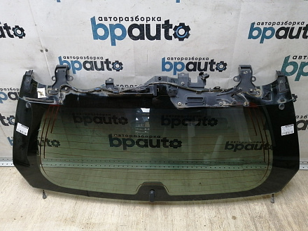 AA045272; Стекло крышки багажника (68105-60190)/БУ; Оригинал; Р1, Мелкий дефект; 