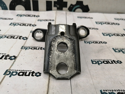 AA039116; Петля передней левой двери верхняя (82420-1KA0A) для Nissan Juke/БУ; Оригинал; Р0, Хорошее; 