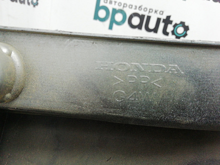 AA008004; Бампер задний, правая часть; под паркт. (71502-SWA-ZZ000) для Honda CR-V III (2006-2009)/БУ; Оригинал; Р1, Мелкий дефект; 