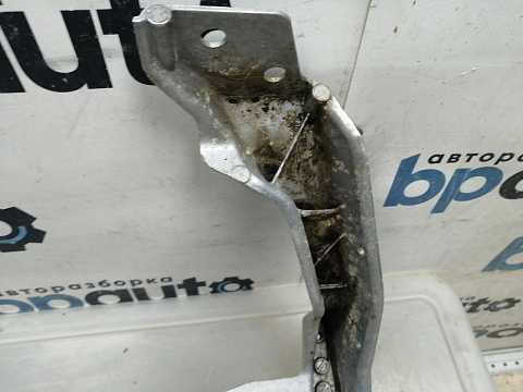 Фотография детали AA045494; Кронштейн крепления фары правый (J8A200296АC) для Land Rover Range Rover Velar L560 (2017 - 2023)/БУ; Оригинал; Р0, Хорошее; . Фото номер 7