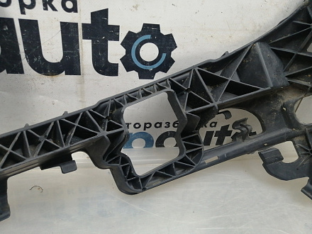 AA045504; Кронштейн, каркас переднего бампера правый (A2048850865) для Mercedes-Benz C-klasse III (W204) (2006-2011)/БУ; Оригинал; Р0, Хорошее; 