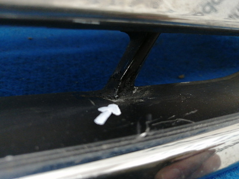 Фотография детали AA030379; Решетка радиатора (86351-2W050) для Hyundai Santa Fe III (2012 - 2015)/БУ; Оригинал; Р2, Удовлетворительное; . Фото номер 6