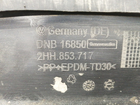 Фотография детали AA036022; Накладка крыла передняя левая, расширитель (2HH853717) для Volkswagen Amarok I (2010-2016)/БУ; Оригинал; Р1, Мелкий дефект; . Фото номер 6