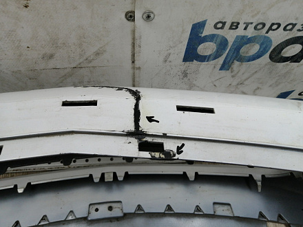 AA045409; Бампер передний; без паркт.; без омыват. (13225746) для Opel Astra/БУ; Оригинал; Р1, Мелкий дефект; 