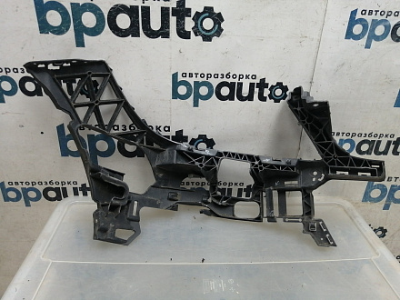 AA045496; Кронштейн , каркас переднего бампера левый (A2048854165) для Mercedes-Benz C-klasse III рест. (W204) (2011-2015)/БУ; Оригинал; Р1, Мелкий дефект; 