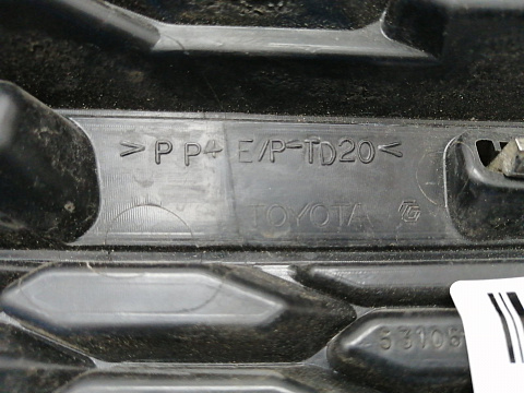 Фотография детали AA016648; Решетка радиатора левая (53106-42010) для Toyota Rav4 40 (2013 — 2015)/БУ; Оригинал; Р1, Мелкий дефект; . Фото номер 9