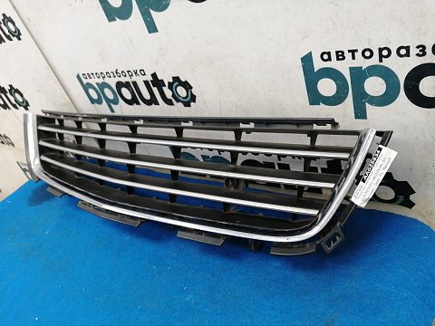 Фотография детали AA025634; Решетка переднего бампера (13238553) для Opel Astra/БУ; Оригинал; Р1, Мелкий дефект; . Фото номер 15