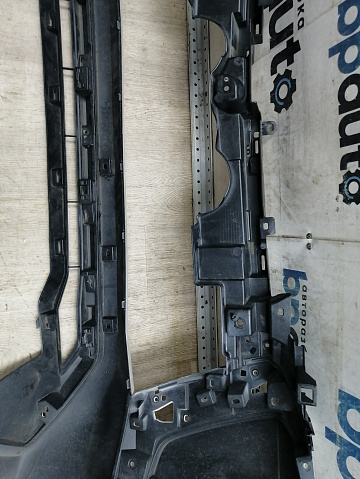 Фотография детали AA045834; Бампер передний; без паркт.; без омыват. (6400J511ZZ) для Mitsubishi Pajero Sport III рест. (2019-н.в.)/БУ; Оригинал; Р2, Удовлетворительное; . Фото номер 26