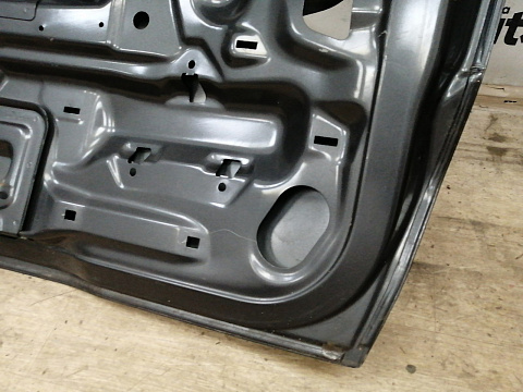 Фотография детали AA037876; Крышка багажника (BM51N431F78AB) для Ford Focus/БУ; Оригинал; Р2, Удовлетворительное; . Фото номер 16