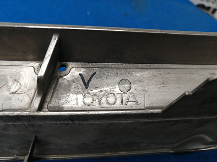 AA029994; Решетка радиатора (53101-33370) для Toyota Camry 50 (2012 — 2014)/БУ; Оригинал; Р2, Удовлетворительное; 