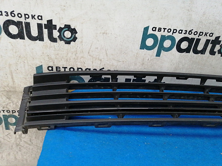 AA027774; Решетка переднего бампера (6RU853677C) для Volkswagen Polo V рест. Sedan (2015-2020)/БУ; Оригинал; Р0, Хорошее; 