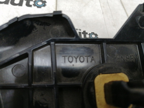Фотография детали AA020127; Кронштейн заднего бампера №2 правый (52157-12160) для Toyota Corolla/Нов; Оригинал; . Фото номер 4