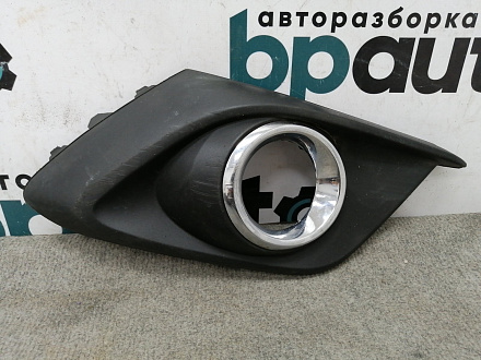 Накладка ПТФ правая, с хром. окантовкой Мазда 3 III BM HB 2013-2016, б/у, фото 1