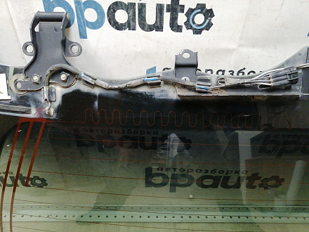 AA045272; Стекло крышки багажника (68105-60190)/БУ; Оригинал; Р1, Мелкий дефект; 
