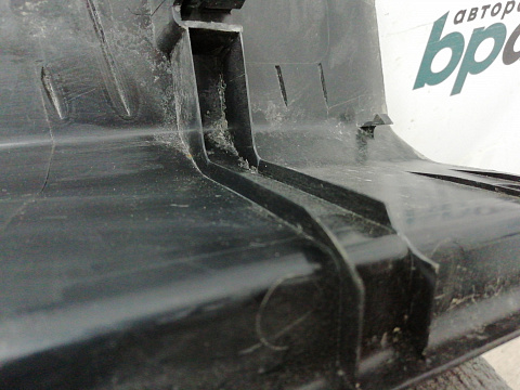 Фотография детали AA003565; Накладка задней панели внутренняя (KD45-6889X) для Mazda CX-5/БУ; Оригинал; Р1, Мелкий дефект; . Фото номер 12