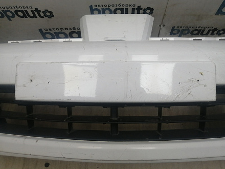 AA045993; Бампер передний; без паркт.; под омыват. (62022-EM00H) для Nissan Tiida/БУ; Оригинал; Р1, Мелкий дефект; 