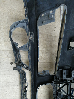 AA045519; Бампер передний; под паркт.; под омыват. (4L0 807 437 H) для Audi Q7 I рест. (2010-2015)/БУ; Оригинал; Р1, Мелкий дефект; 