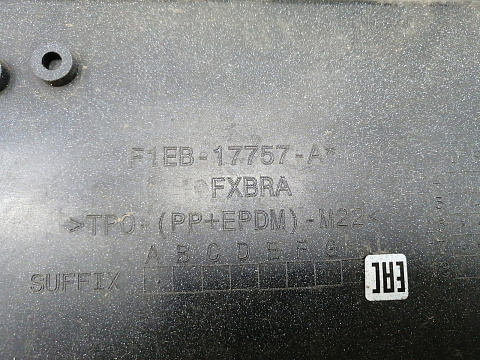 Фотография детали AA026404; Бампер передний; без паркт.; без омыват. (F1EB-17757-A) для Ford Focus/БУ; Оригинал; Р2, Удовлетворительное; . Фото номер 14