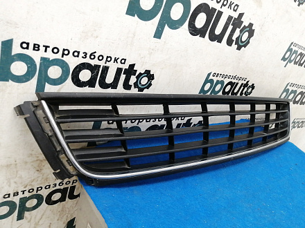 Решетка переднего бампера Фольксваген Polo V Sedan 2010-2014, б/у, фото 2