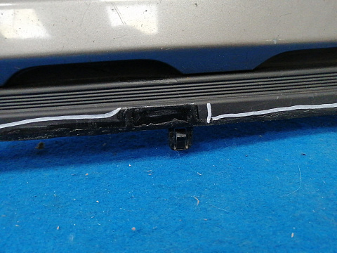 Фотография детали AA033598; Решетка радиатора (72111-54P1) для Suzuki Vitara II (2014 — 2019)/БУ; Оригинал; Р2, Удовлетворительное; . Фото номер 4