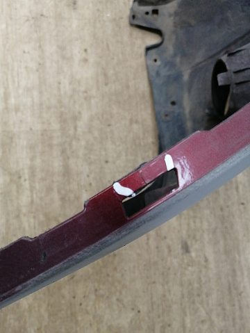 Фотография детали AA033833; Бампер передний; без паркт.; без омыват. (620227924R) для Renault Duster I (2011-2015)/БУ; Оригинал; Р1, Мелкий дефект; . Фото номер 13