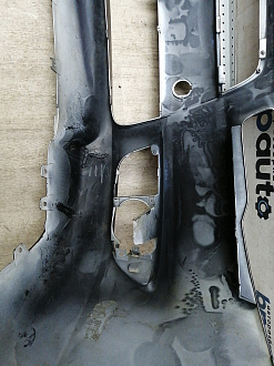 AA045798; Бампер передний, v1.5, v1.8, без отв. под расш.; без паркт.; без омыват. (6400B226229ZZ) для Mitsubishi Lancer/БУ; Оригинал; Р1, Мелкий дефект; 