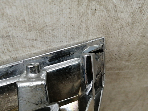 Фотография детали AA033958; Решетка радиатора (86361-3J201) для Hyundai IX55 (2008-2013)/БУ; Оригинал; Р1, Мелкий дефект; . Фото номер 18